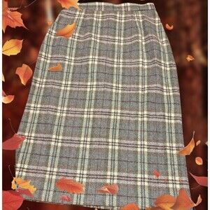 Patty Woodard Brown Plaid 100% Virgin Wool A-Line Skirt size 10. Vintage